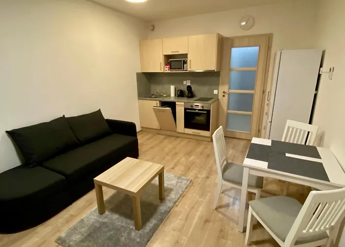 Elen, Sky View Apartment