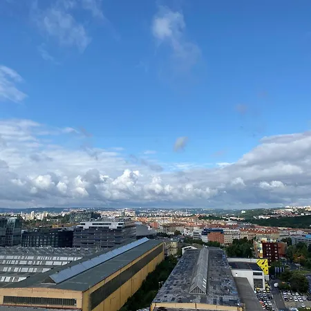 Elen, Sky View 아파트 *